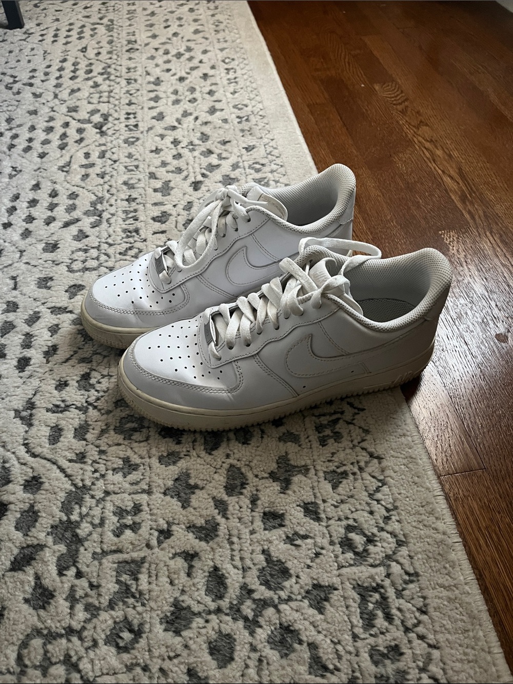 Nike White Low-Top Leather Sneakers